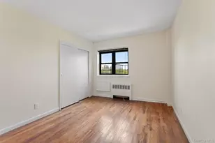 1910 Pelham Pkwy S, Bronx, NY 10461 - Photo 15
