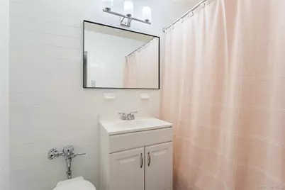 1910 Pelham Parkway S #5C, Bronx, NY 10461 - Photo 13