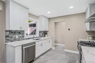 10 Springmeadow Dr, Kings Park, NY 11754 - Photo 15
