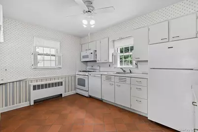 128 Bell Road, Scarsdale, NY 10583 - Photo 9