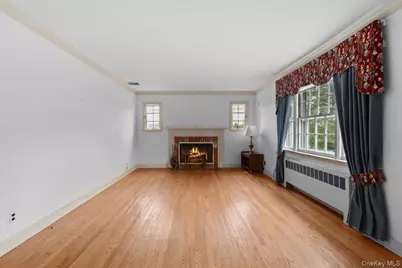 128 Bell Road, Scarsdale, NY 10583 - Photo 7
