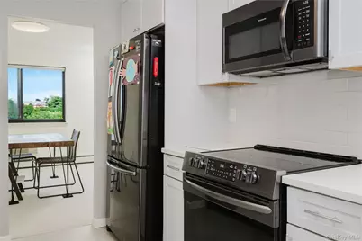 50 Dekalb Avenue #E10, White Plains, NY 10603 - Photo 5