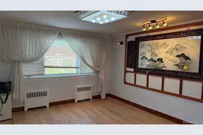 50-27 192nd Street, Fresh Meadows, NY 11365 - Photo 3