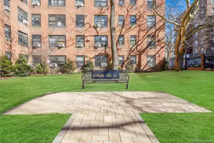99-60 63rd Rd, Rego Park, NY 11374 - Photo 13