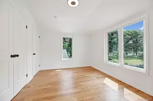 14386 232nd St, Springfield Gardens, NY 11413 - Photo 19