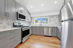 14386 232nd St, Springfield Gardens, NY 11413 - Photo 17