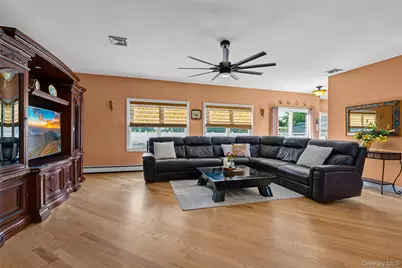 696 Hewlett Street, Franklin Square, NY 11010 - Photo 13