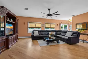 696 Hewlett St, Franklin Square, NY 11010 - Photo 13