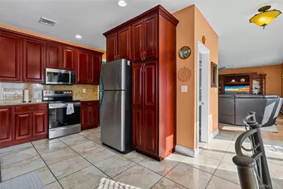 696 Hewlett Street, Franklin Square, NY 11010 - Photo 19