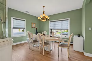 696 Hewlett St, Franklin Square, NY 11010 - Photo 25