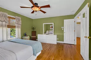 696 Hewlett St, Franklin Square, NY 11010 - Photo 31
