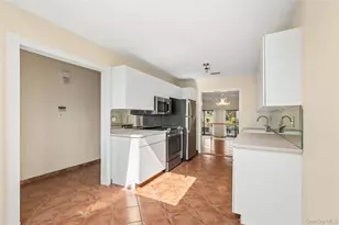 87 Northgate Cir, Melville, NY 11747 - Photo 3