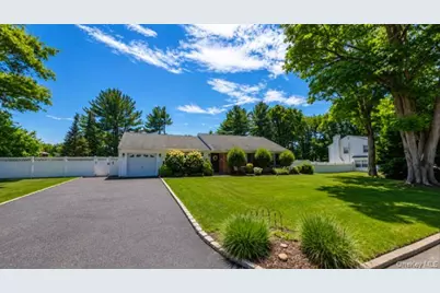 9 Singingwood Drive, Stony Brook, NY 11790 - Photo 1