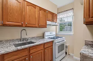 210 Pelham Rd, New Rochelle, NY 10805 - Photo 7