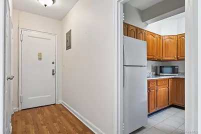 210 Pelham Road #2F, New Rochelle, NY 10805 - Photo 3