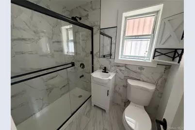 17724 106th Avenue, Jamaica, NY 11433 - Photo 5