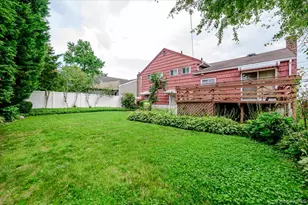 377 Bellmore Rd, East Meadow, NY 11554 - Photo 23