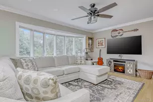 9 Blossom Rd, Suffern, NY 10901 - Photo 7