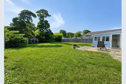 10 Midwood Place, Farmingville, NY 11738 - Photo 17