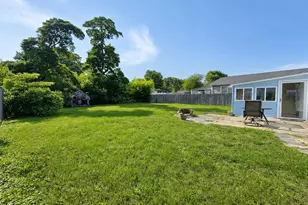 10 Midwood Pl, Farmingville, NY 11738 - Photo 17