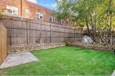 253 Court Place, Cedarhurst, NY 11516 - Photo 21
