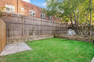 253 Court Pl, Cedarhurst, NY 11516 - Photo 21