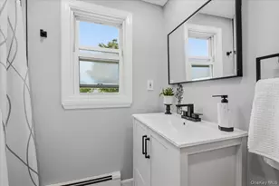 1042 Jefferson St, Baldwin, NY 11510 - Photo 27