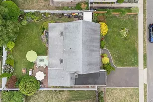 1042 Jefferson St, Baldwin, NY 11510 - Photo 35