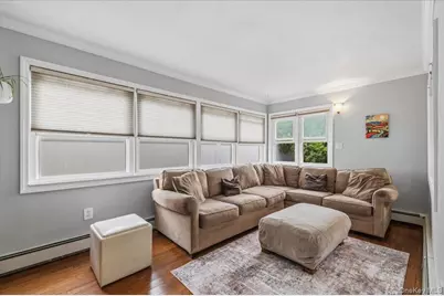 1042 Jefferson Street, Baldwin, NY 11510 - Photo 17
