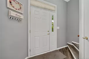 57 Village Green, Nanuet, NY 10954 - Photo 5