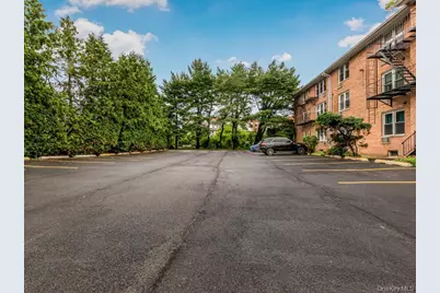 25 Trinity Place #3J, New Rochelle, NY 10805 - Photo 11