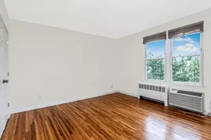 25 Trinity Pl, New Rochelle, NY 10805 - Photo 7