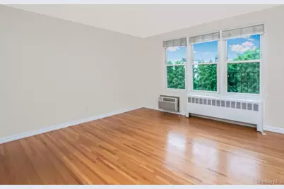 25 Trinity Place #3J, New Rochelle, NY 10805 - Photo 3