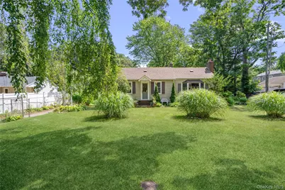 34 Melville Road, Huntington Station, NY 11746 - Photo 1