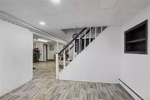 9 Leeds Ln, North Babylon, NY 11703 - Photo 35