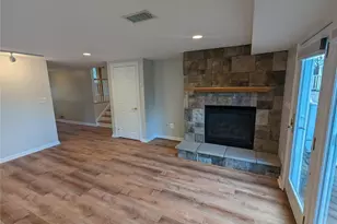 19 Comanche Ln, Commack, NY 11725 - Photo 5