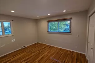 19 Comanche Ln, Commack, NY 11725 - Photo 11