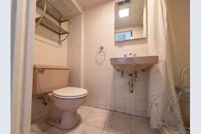 6424 80th Avenue, Ridgewood, NY 11385 - Photo 33