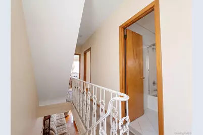 6424 80th Avenue, Ridgewood, NY 11385 - Photo 23