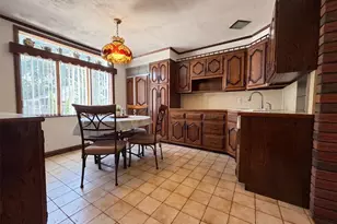 64-24 80th Ave, Ridgewood, NY 11385 - Photo 11
