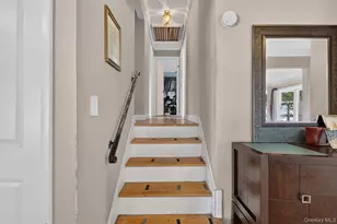 201 Willis Ct, Wantagh, NY 11793 - Photo 13