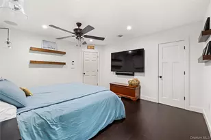 101 Frederick Ave, Babylon, NY 11702 - Photo 15