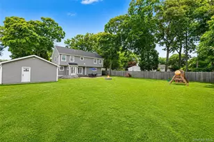 101 Frederick Ave, Babylon, NY 11702 - Photo 25