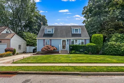 2 Gateway, Farmingdale, NY 11735 - Photo 1