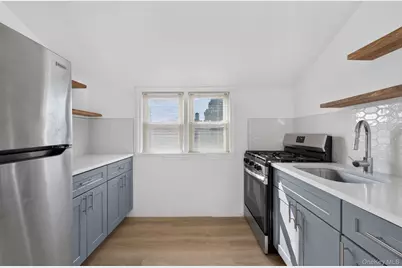 69 Bank Street #2FL, Valley Stream, NY 11580 - Photo 3