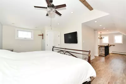 592 Winthrop Avenue, Bellmore, NY 11710 - Photo 21
