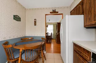 78 Rockaway Pkwy, Valley Stream, NY 11580 - Photo 7