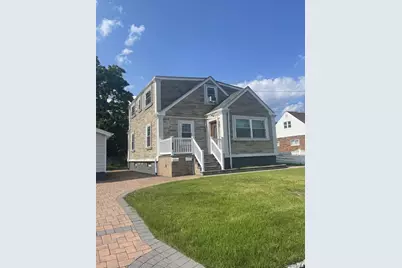 918 10th St #First floor, West Babylon, NY 11704 - Photo 1