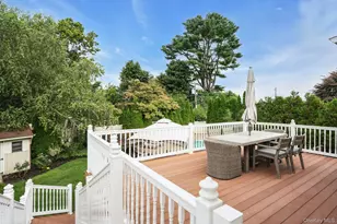 66 Harvest Ln, Commack, NY 11725 - Photo 31