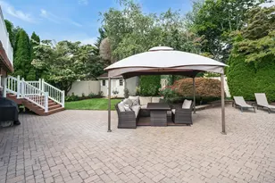 66 Harvest Ln, Commack, NY 11725 - Photo 33